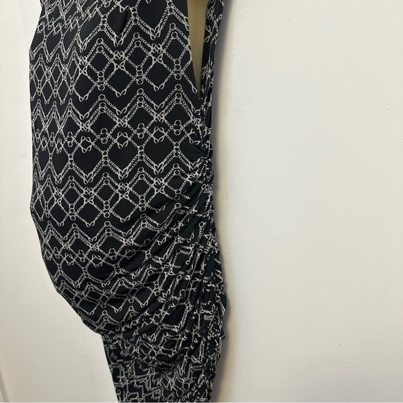 Leota Black and White Chain Maternity Dress - Picture 6 of 10